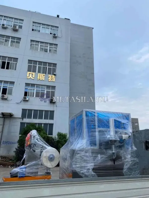 картинка Автоматическая машина для производства крышек от магазина Метасила