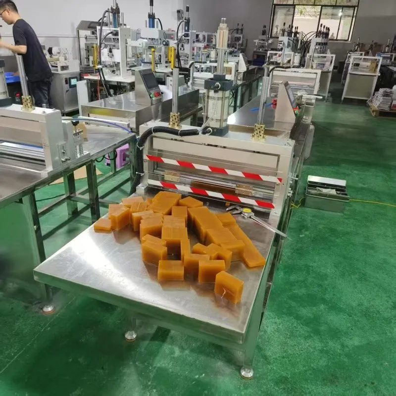 картинка Полностью автоматический станок для резки мыла F21L от магазина Метасила