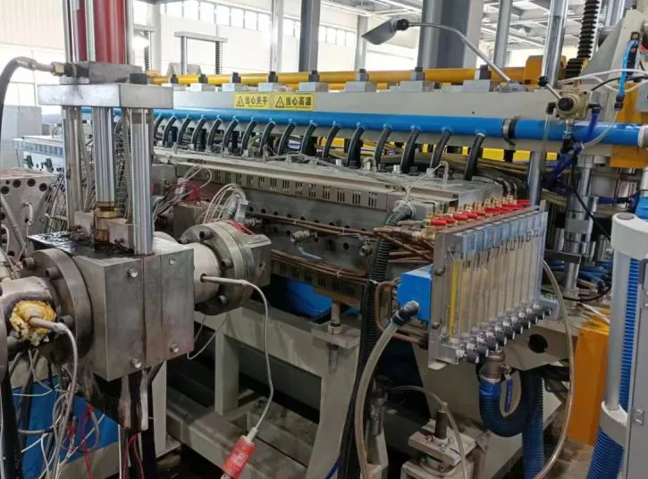 картинка Линия по производству листов из полипропилена FD2000 от магазина Метасила