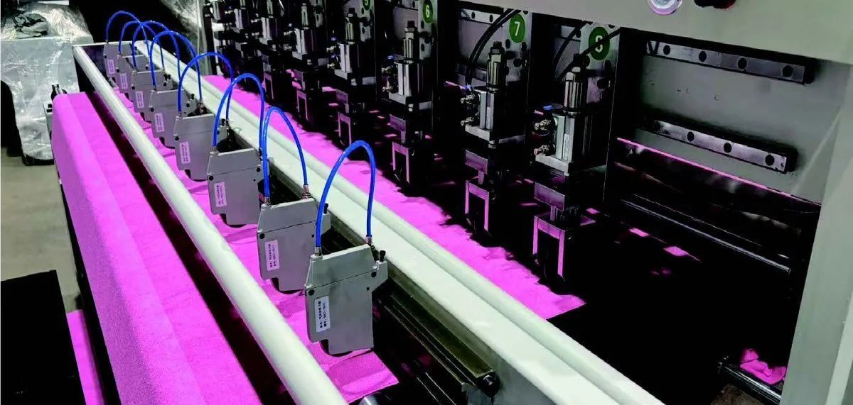 картинка Станок для резки ткани DEBO-90 (ширина 2180 мм) от магазина Метасила