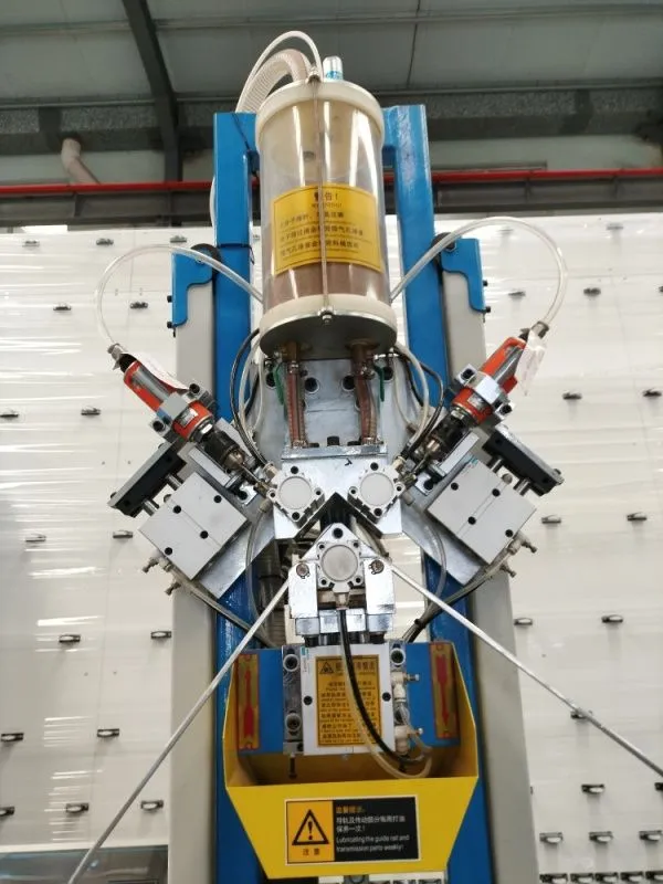 картинка Автоматический дозатор осушителя в спейсеры L03GF от магазина Метасила