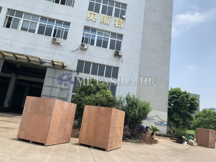 картинка Автоматическая машина для производства крышек от магазина Метасила