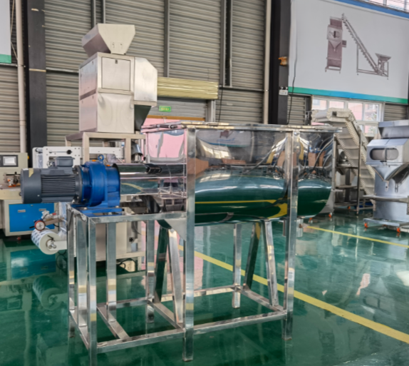 картинка Горизонтальный промышленный смеситель для сухого сырья, модель 300 от магазина Метасила