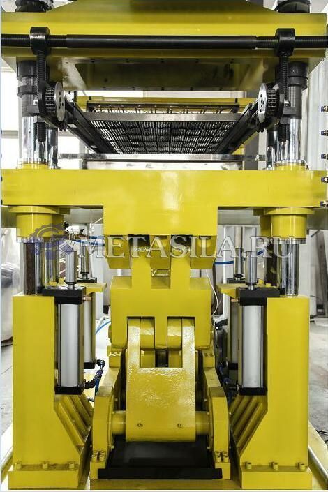 картинка Станок по изготовлению пластиковых стаканчиков D-02  от магазина Метасила